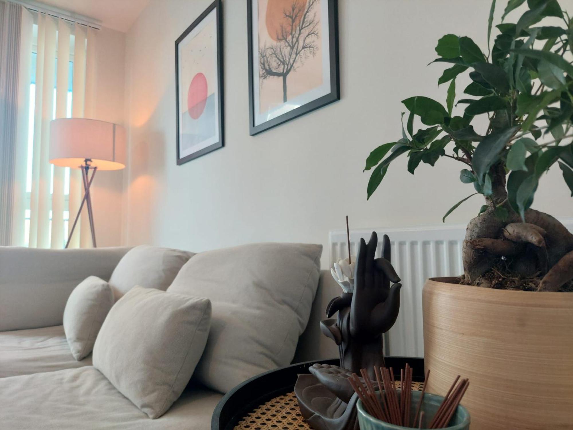 Modern Flat Close To Heathrow Airport & London Apartment *